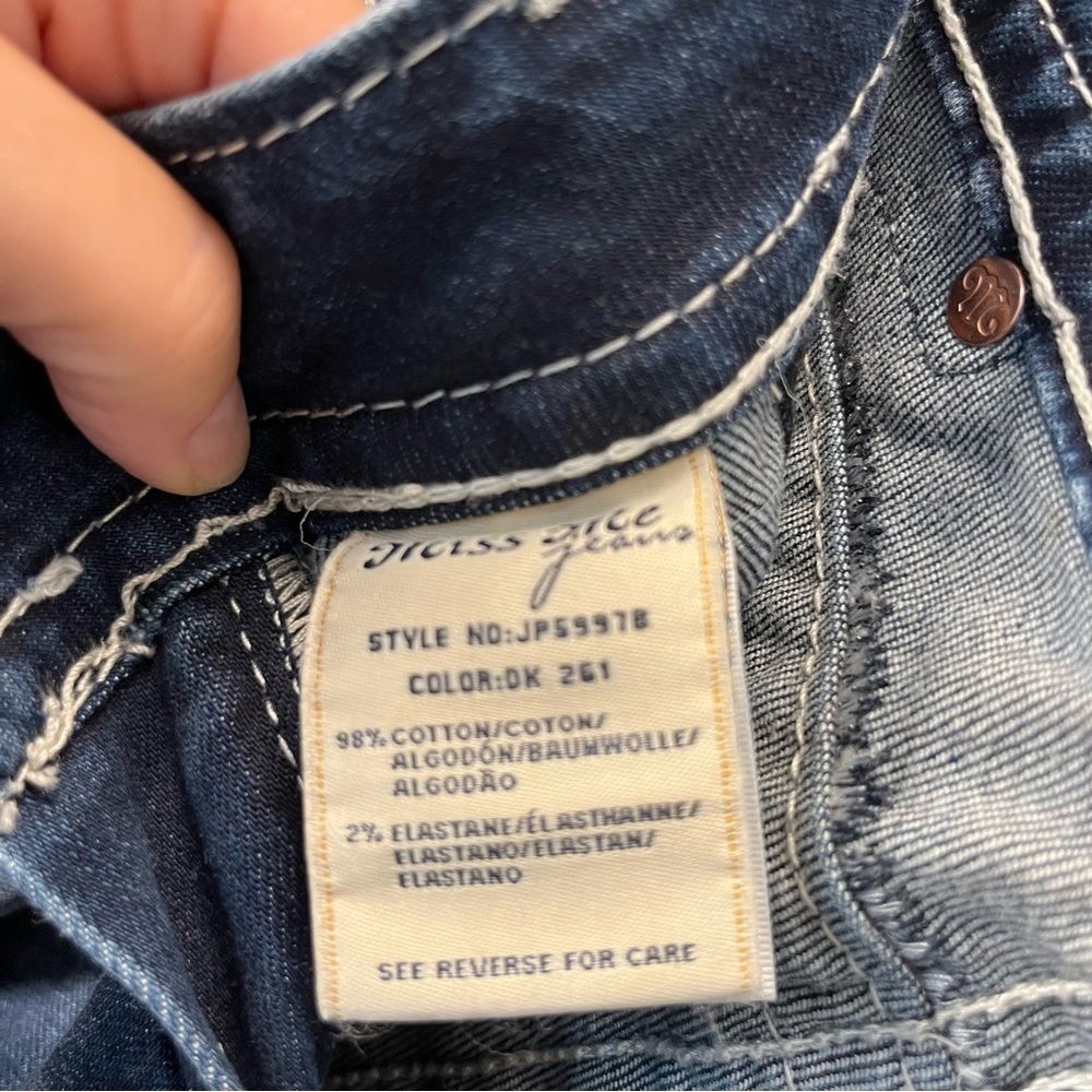 Miss Me Signature Boot Women's Blue Jeans Embroidered Sequins Size 28/33 - Picture 6 of 13